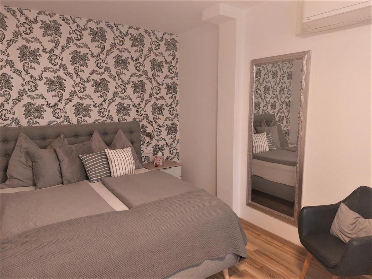 Weingut Apartment Hildegard Gangl Illmitz Eksteriør billede
